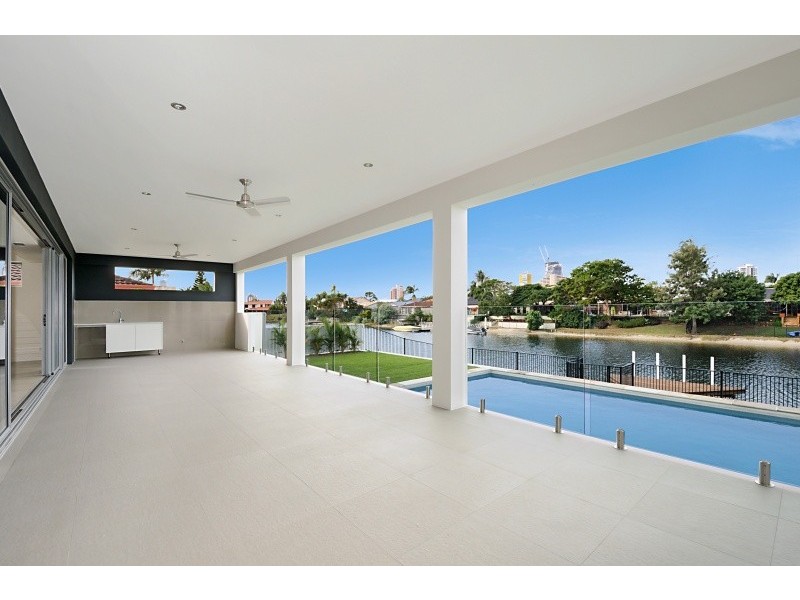 96 Clear Island Road, Broadbeach Waters QLD 4218