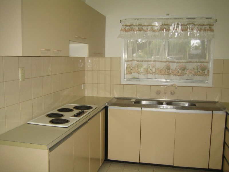 49 Poinciana Blvd, Broadbeach Waters QLD 4218