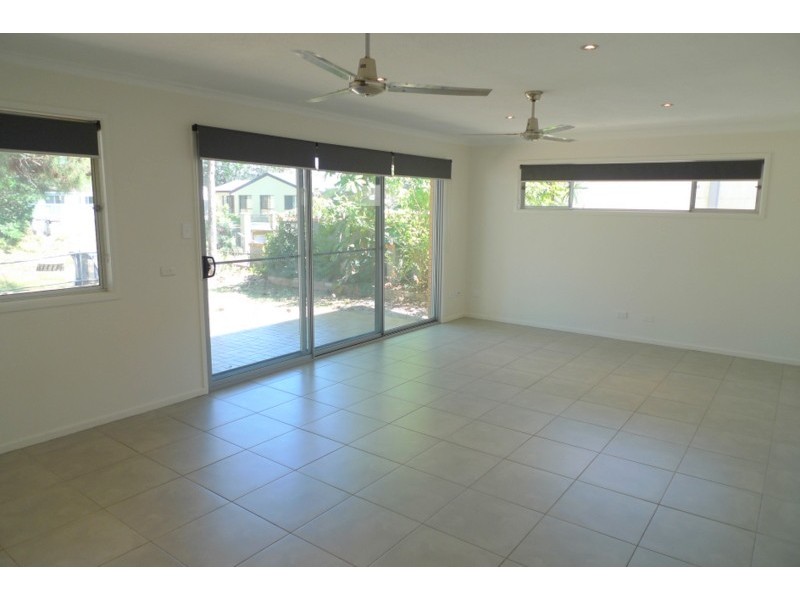 3 Key West, Broadbeach Waters QLD 4218