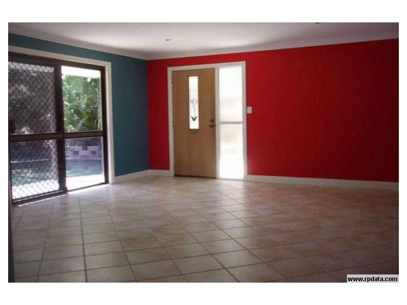 9 Milparinka Terrace, Ashmore QLD 4214