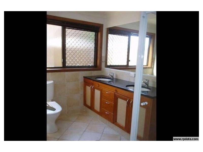 9 Milparinka Terrace, Ashmore QLD 4214