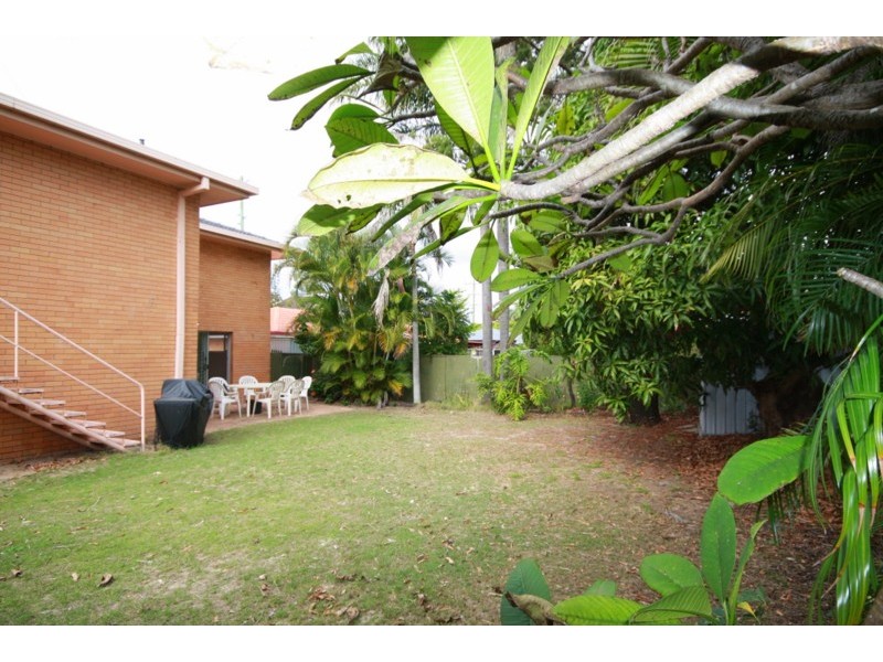 19 Sunshine Blvd, Broadbeach Waters QLD 4218