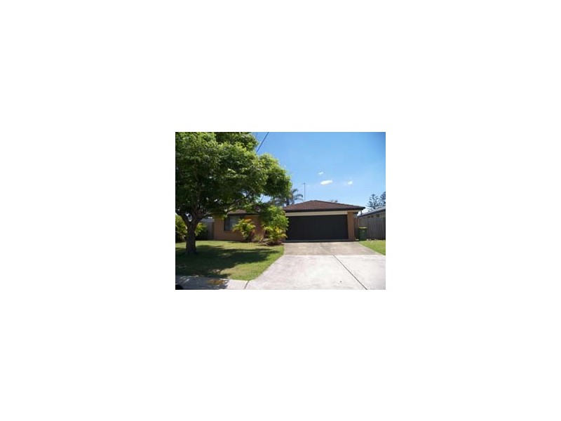 1 Monte Vista Court, Broadbeach Waters QLD 4218