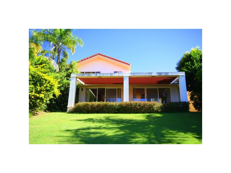 20 Emerton Crescent, Robina QLD 4226