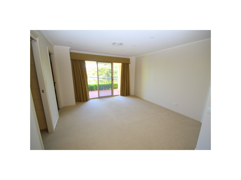 20 Emerton Crescent, Robina QLD 4226