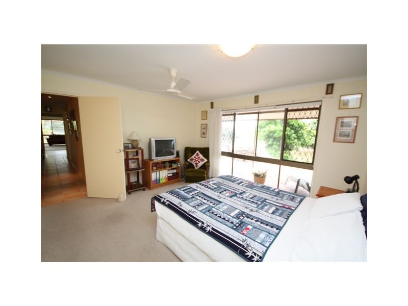 17 Le Mans Drive, Mermaid Waters QLD 4218