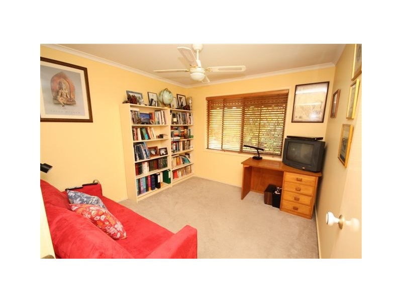 17 Le Mans Drive, Mermaid Waters QLD 4218