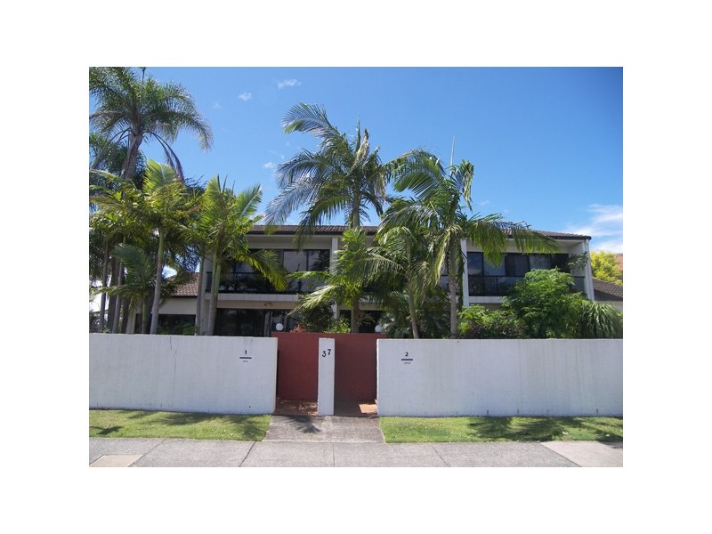 2/37 TE Peters Drive, Broadbeach Waters QLD 4218