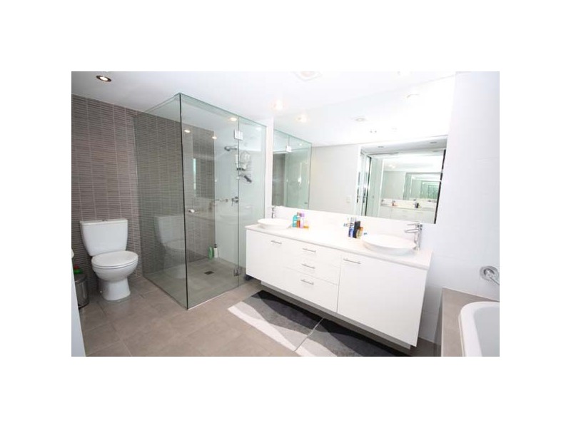 1206/33 TE Peters Drive, Broadbeach Waters QLD 4218