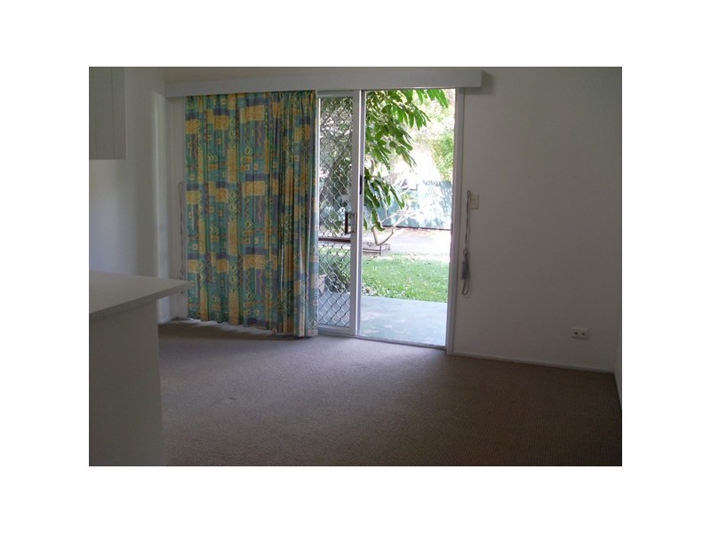 2/22A Brighton Street, Biggera Waters QLD 4216