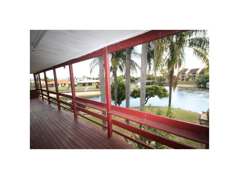 13 Lotus Key, Broadbeach Waters QLD 4218