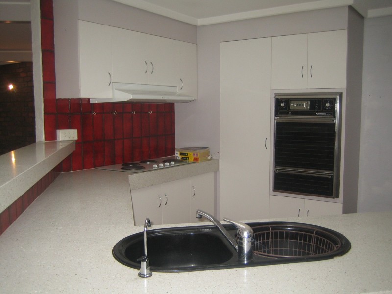 4 Costa Court, Broadbeach Waters QLD 4218