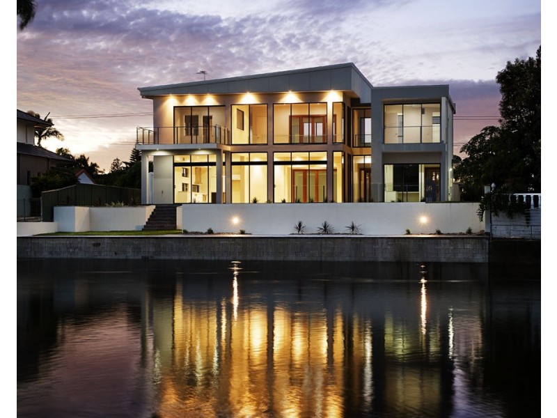 Broadbeach Waters QLD 4218