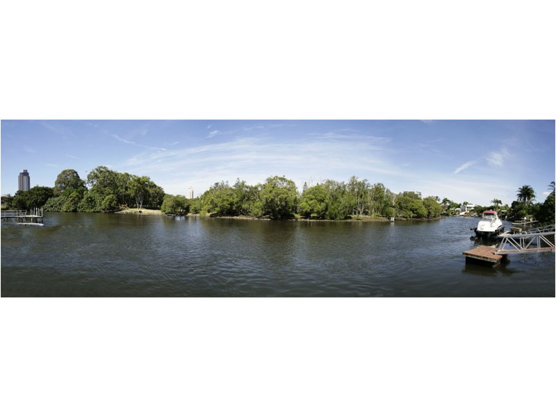 Broadbeach Waters QLD 4218