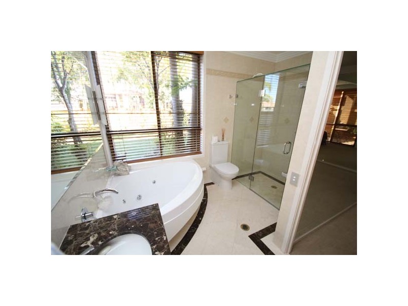 Broadbeach Waters QLD 4218
