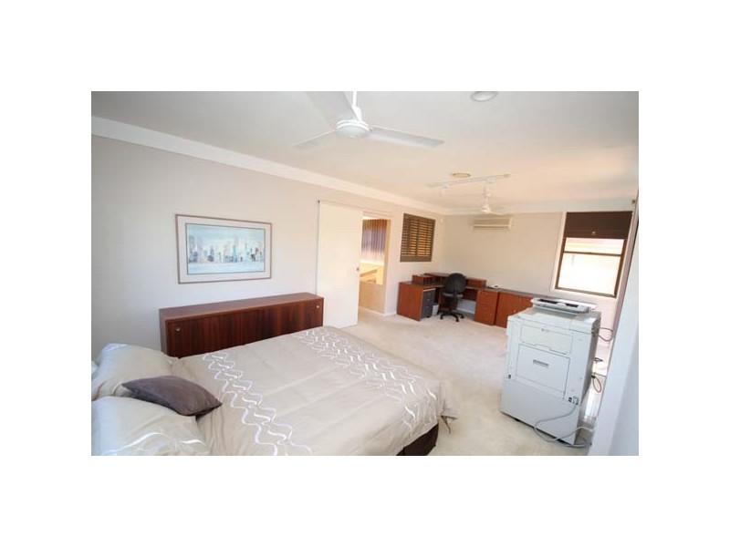 Broadbeach Waters QLD 4218