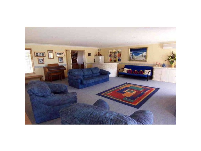 64 Rumrunner Street, Mermaid Waters QLD 4218