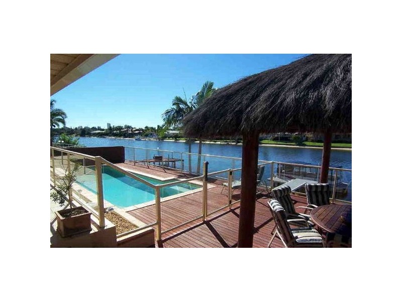 64 Rumrunner Street, Mermaid Waters QLD 4218