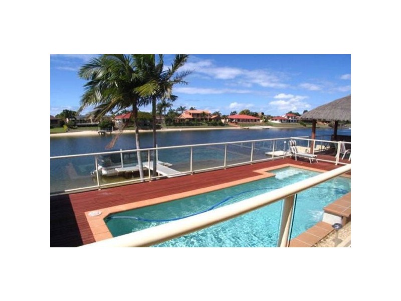 64 Rumrunner Street, Mermaid Waters QLD 4218