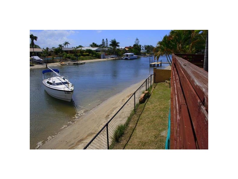 Broadbeach Waters QLD 4218