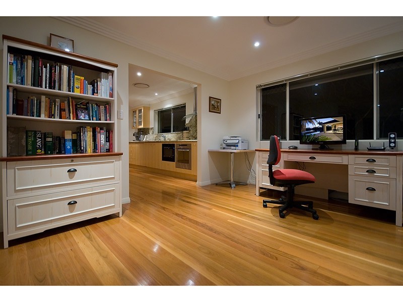 14 Welby Street, Broadbeach Waters QLD 4218