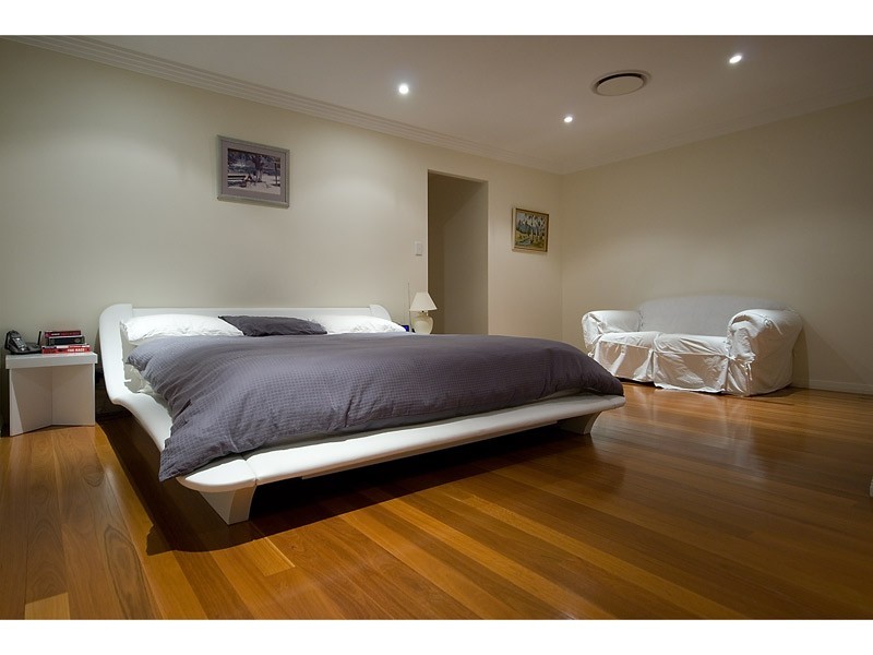 14 Welby Street, Broadbeach Waters QLD 4218