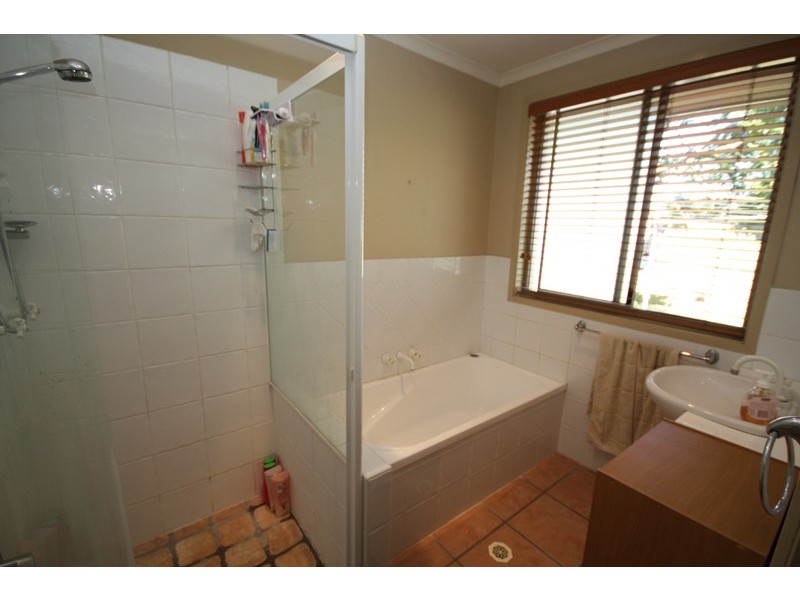 5 Rotorua Place, Clear Island Waters QLD 4226