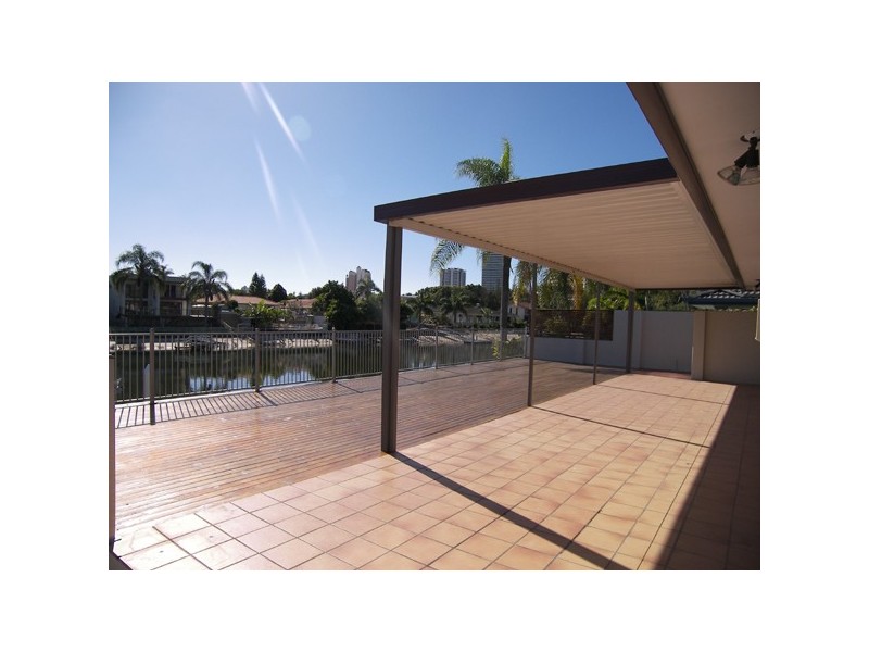8 Rebecca Court, Broadbeach Waters QLD 4218
