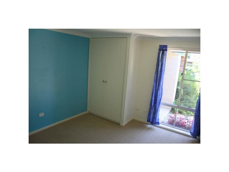 6 Cedar Place, Broadbeach Waters QLD 4218