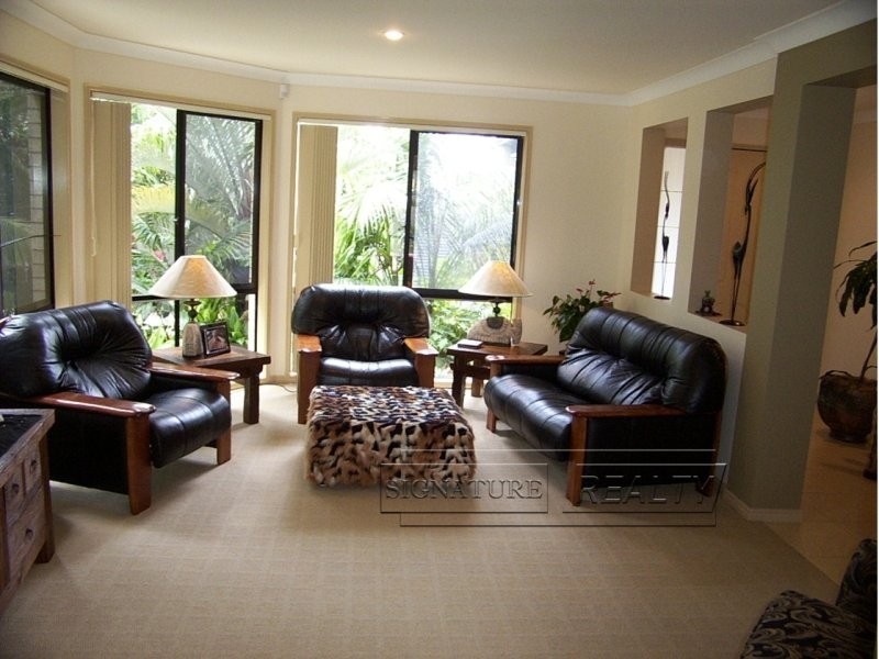 34 Bermuda Street, Broadbeach Waters QLD 4218