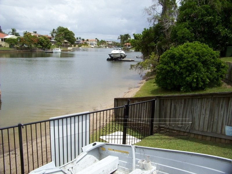 34 Bermuda Street, Broadbeach Waters QLD 4218