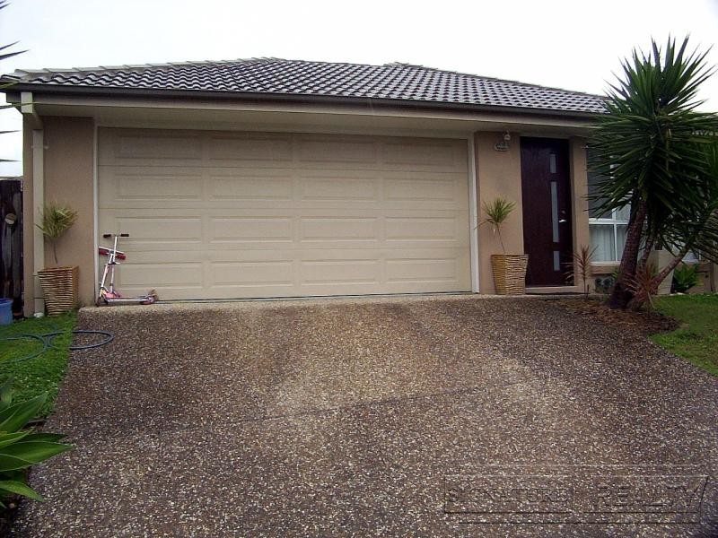 2/30 Denton Street, Upper Coomera QLD 4209