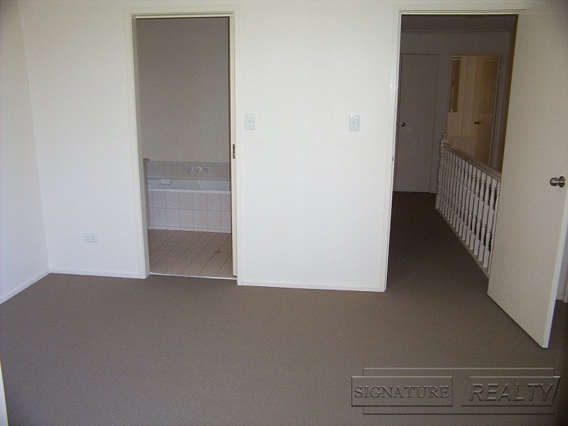 6/4 Sherwood Close, Mudgeeraba QLD 4213