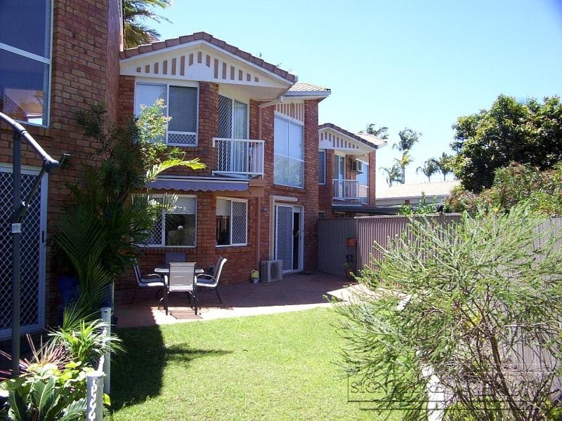 10/173 Barrier Reef Drive, Mermaid Waters QLD 4218