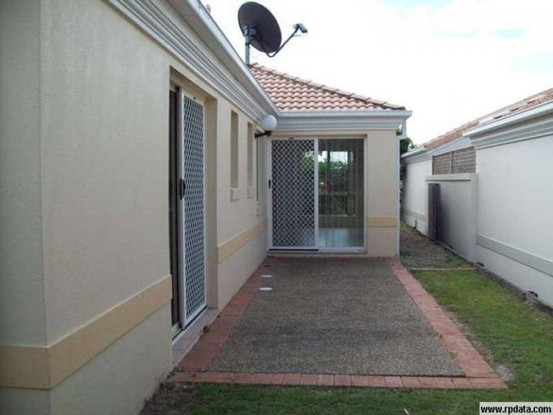 104/2-4 Langport Parade, Mudgeeraba QLD 4213