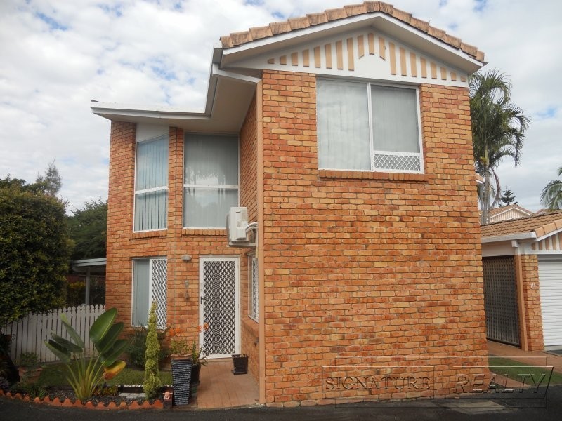 9/173 Barrier Reef Drive, Mermaid Waters QLD 4218