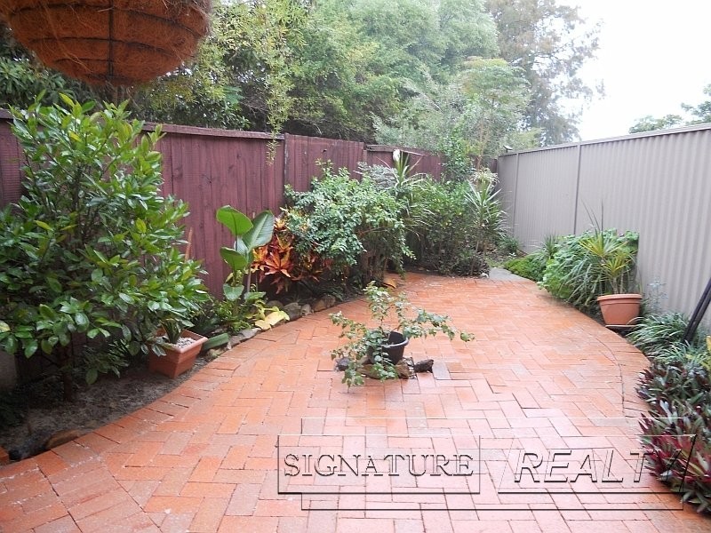 9/173 Barrier Reef Drive, Mermaid Waters QLD 4218