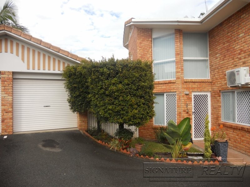 9/173 Barrier Reef Drive, Mermaid Waters QLD 4218