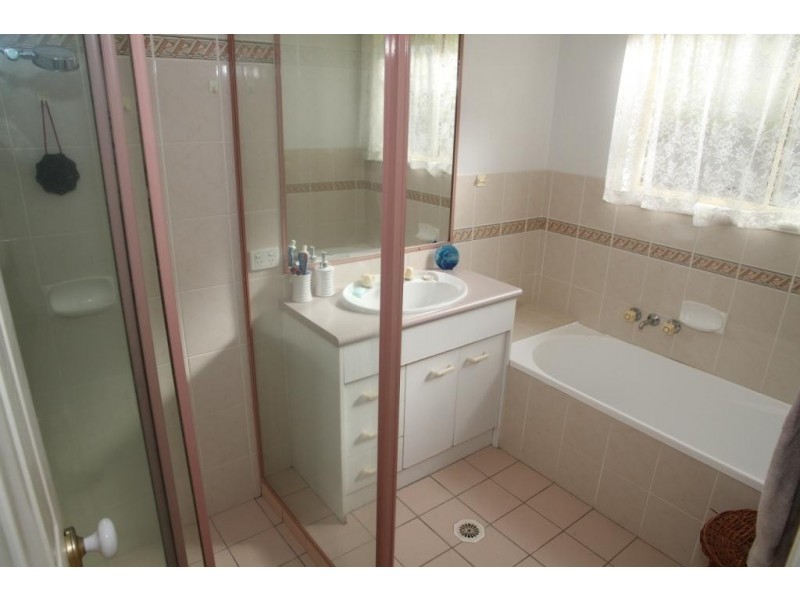 8 Chardonnay Cresent, Tweed Heads South NSW 2486