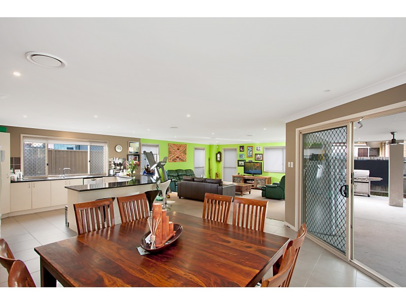 18 Simpson Street, Kirra QLD 4225