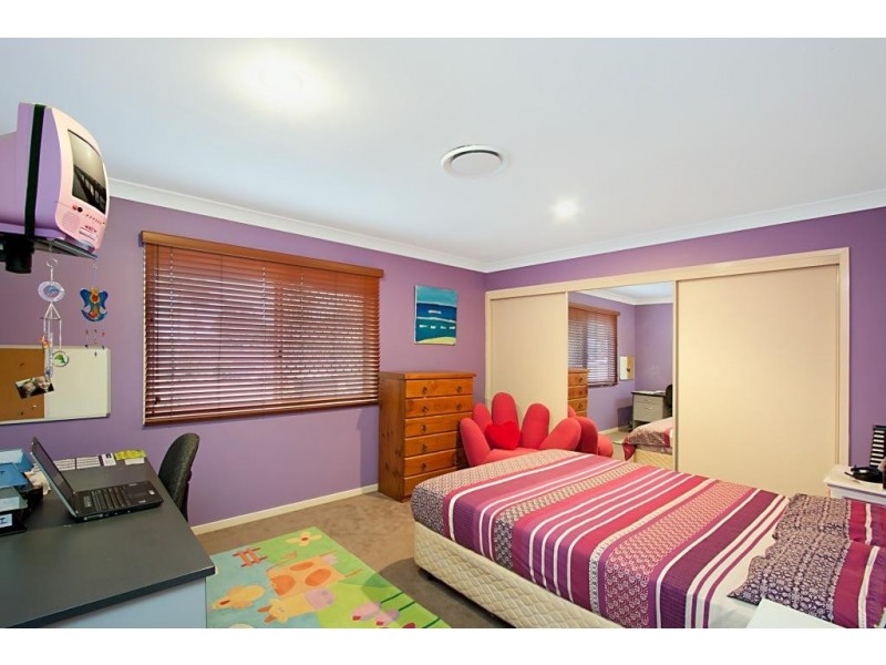 18 Simpson Street, Kirra QLD 4225