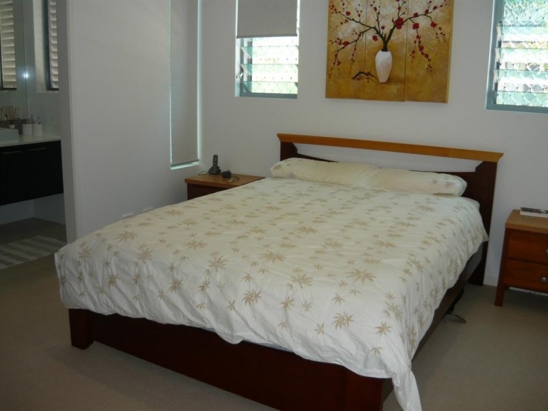 1/9 South Street, Kirra QLD 4225