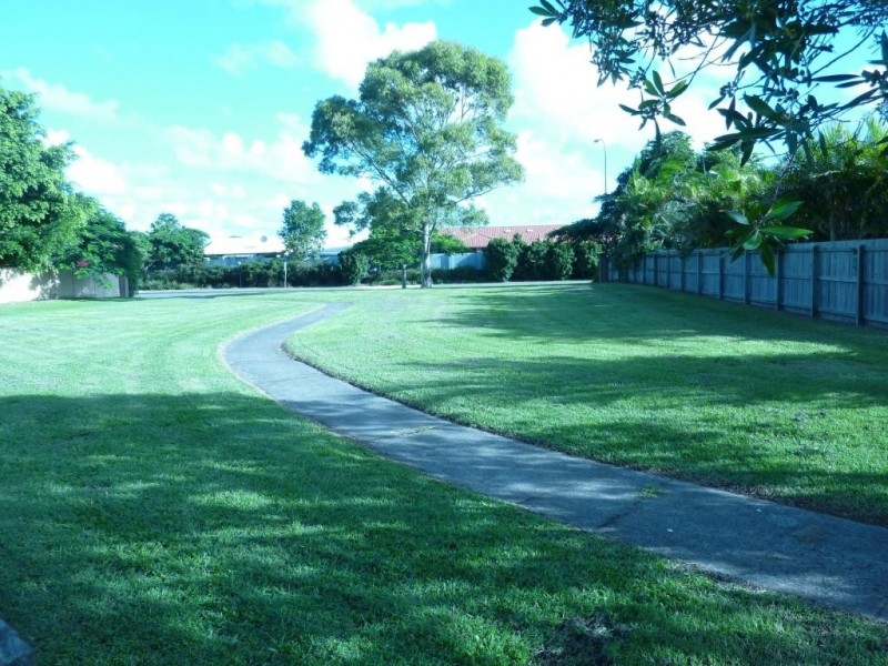 81 Avondale Road, Banora Point NSW 2486