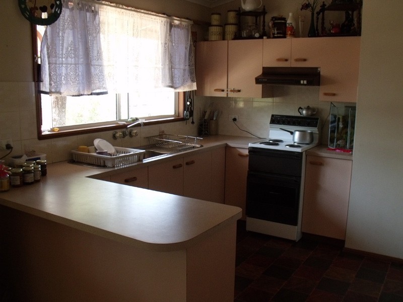 Wattle Camp QLD 4615