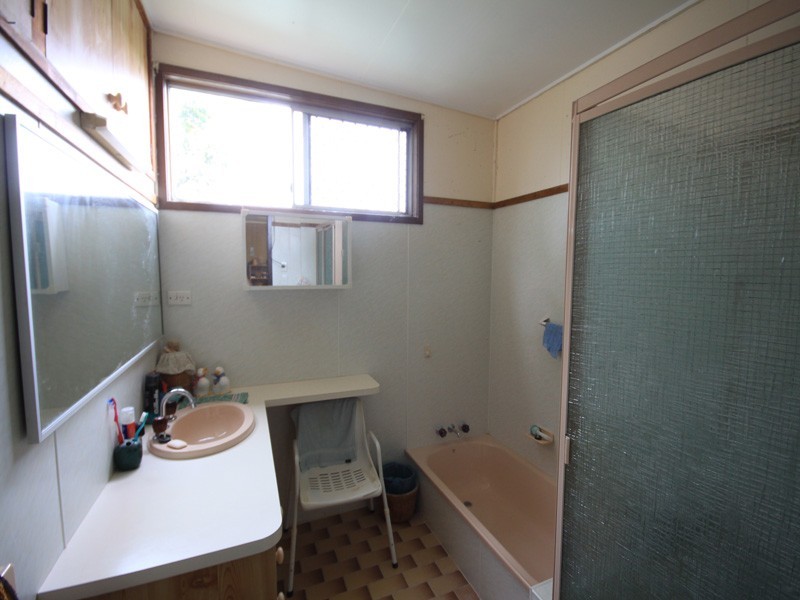 Benair QLD 4610