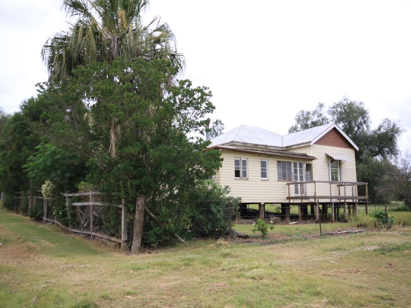 Benair QLD 4610