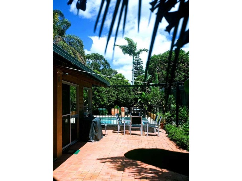 25 Warrawee Ave, Ashmore QLD 4214