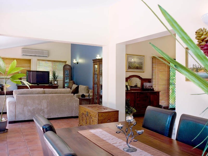 25 Warrawee Ave, Ashmore QLD 4214