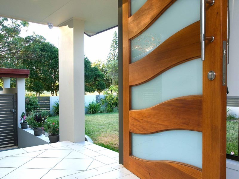 3 Omao St, Burleigh Waters QLD 4220