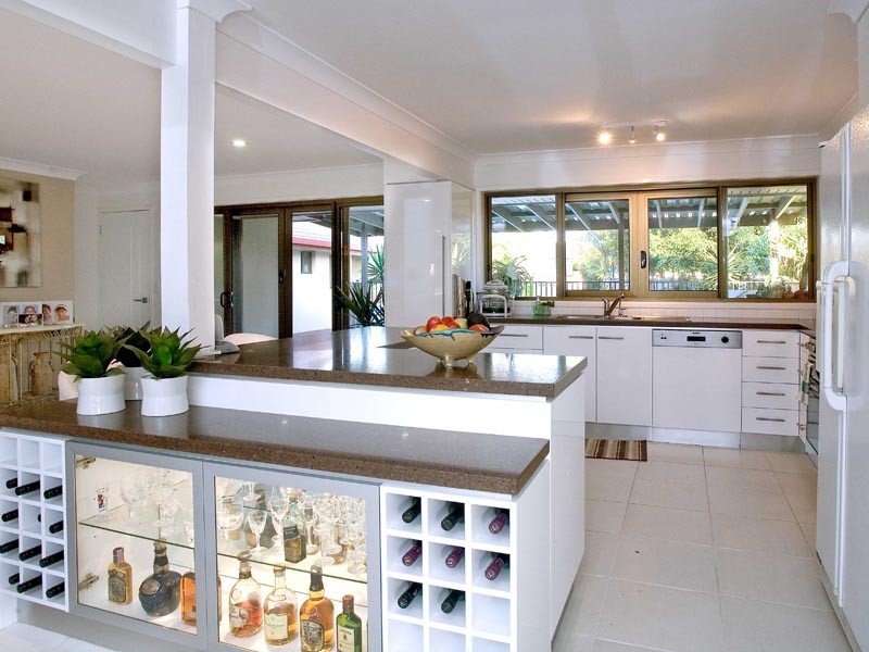 3 Omao St, Burleigh Waters QLD 4220